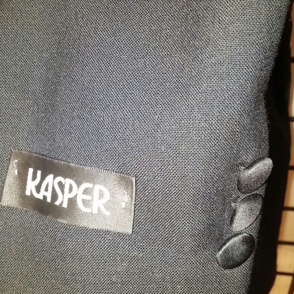 Mens Tuxedo - Picture 14 of 16